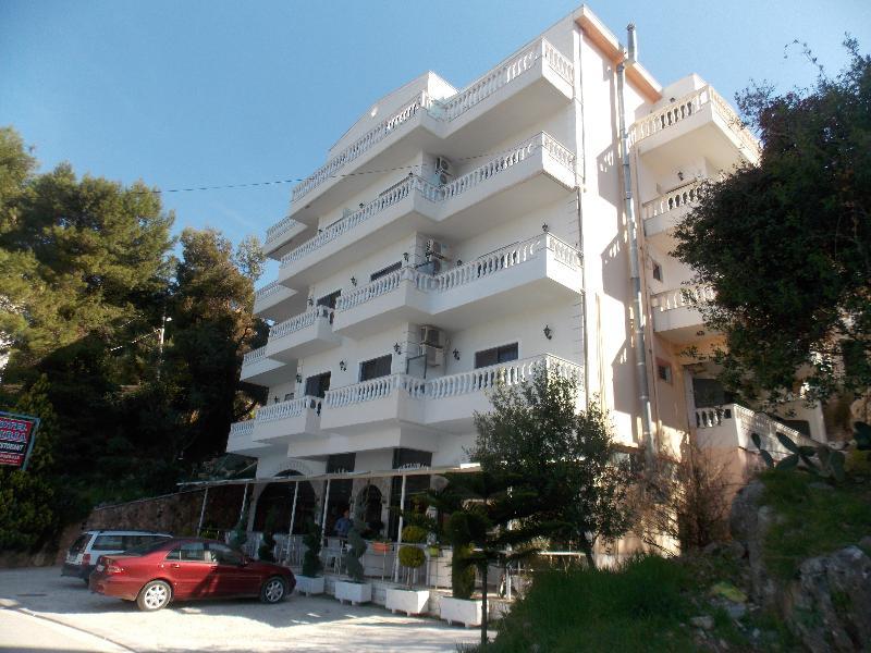 Hotel Ilria 4*
