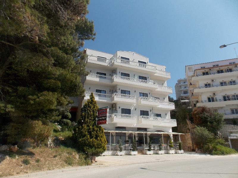 Hotel Ilria 4*