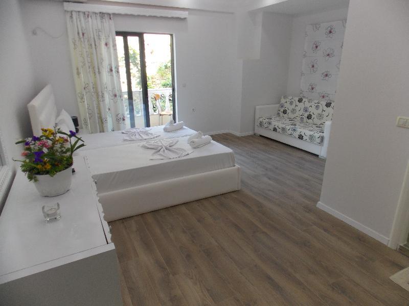 Ilria Hotel