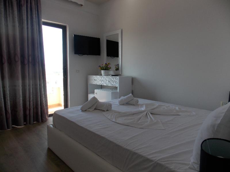 Ilria 4*