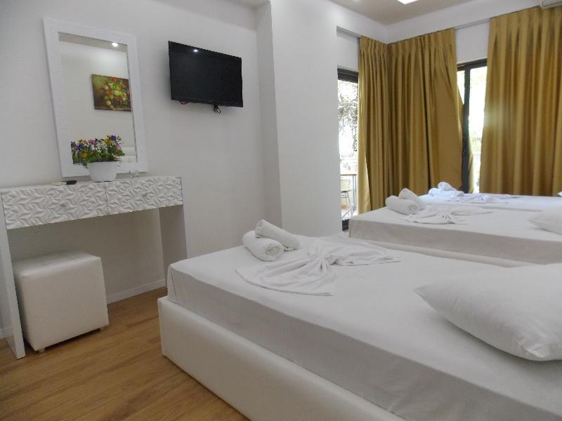 Ilria 4*