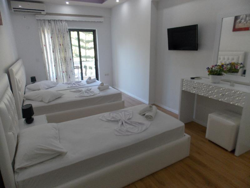 Ilria Hotel 4*